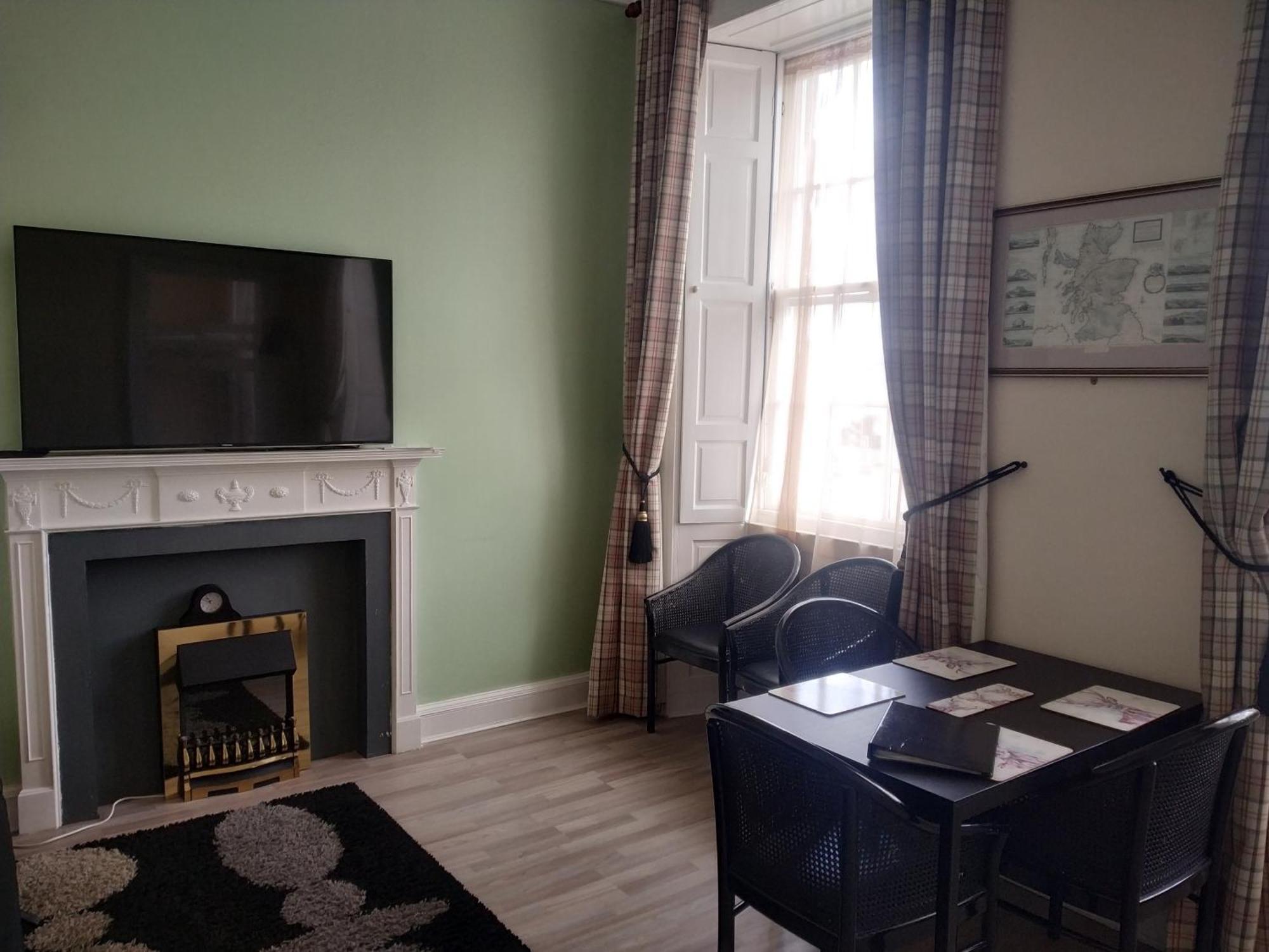 Glasgow City Charlotte Service Aparments Extérieur photo
