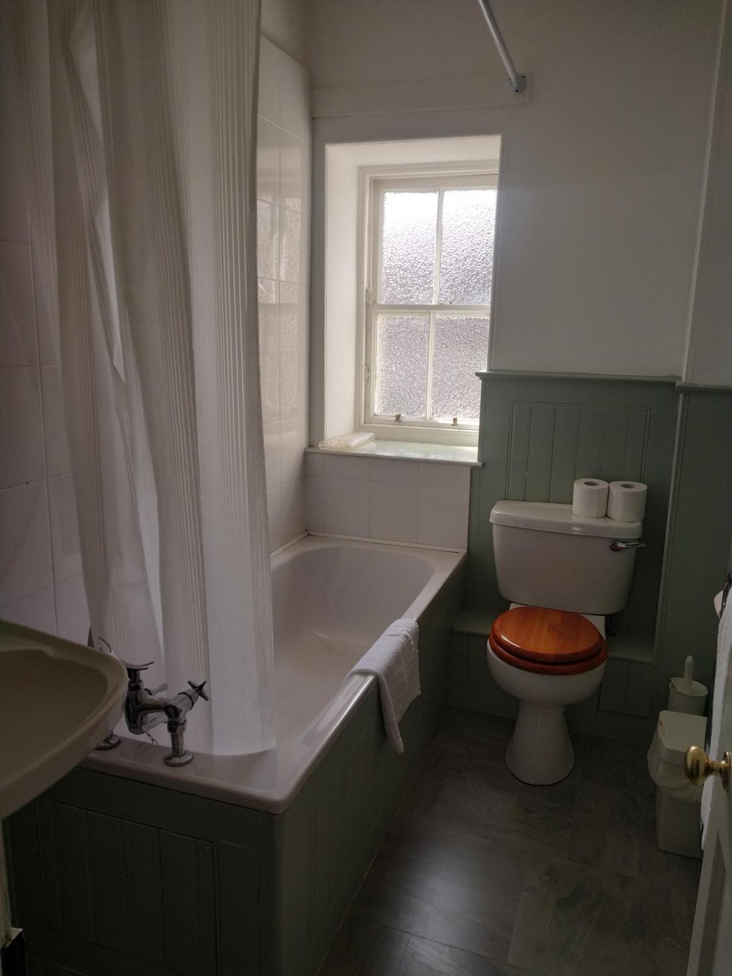 Glasgow City Charlotte Service Aparments Extérieur photo